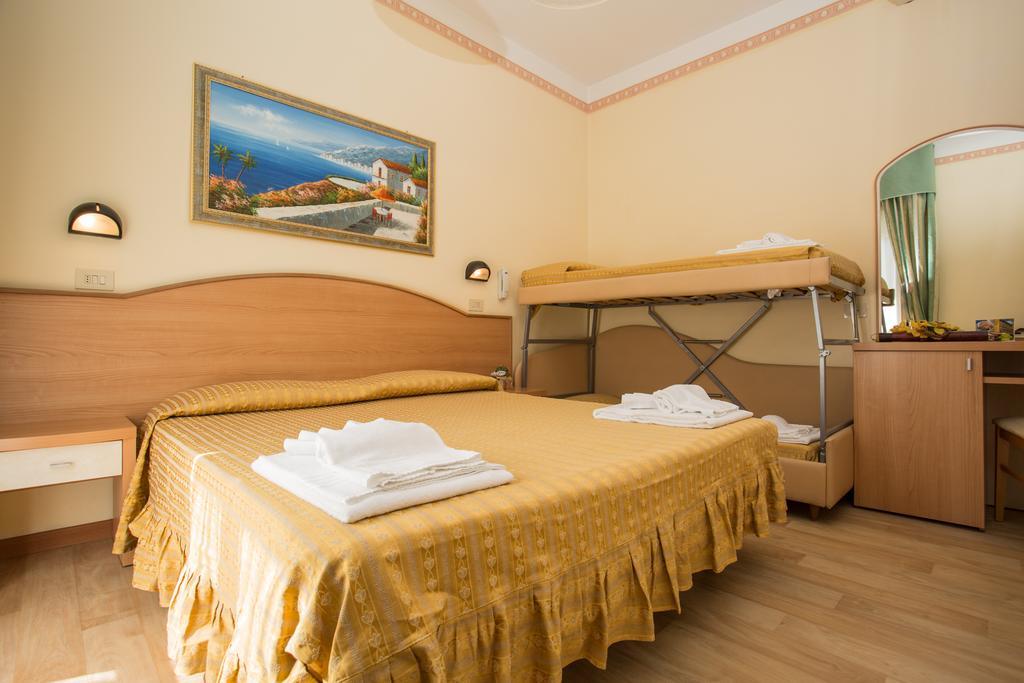 Albergo Ristorante Pozzi Bellaria-Igea Marina Pokój zdjęcie